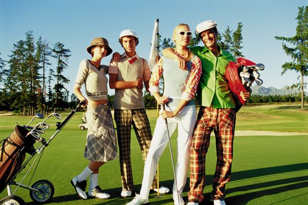 高尔夫图片-休闲娱乐图 高尔夫 草坪 球杆 高雅