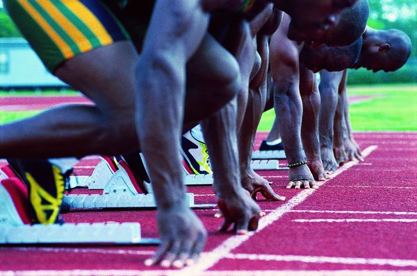 竞技比赛图片-运动图 黑人 短跑 起跑线,运动,竞