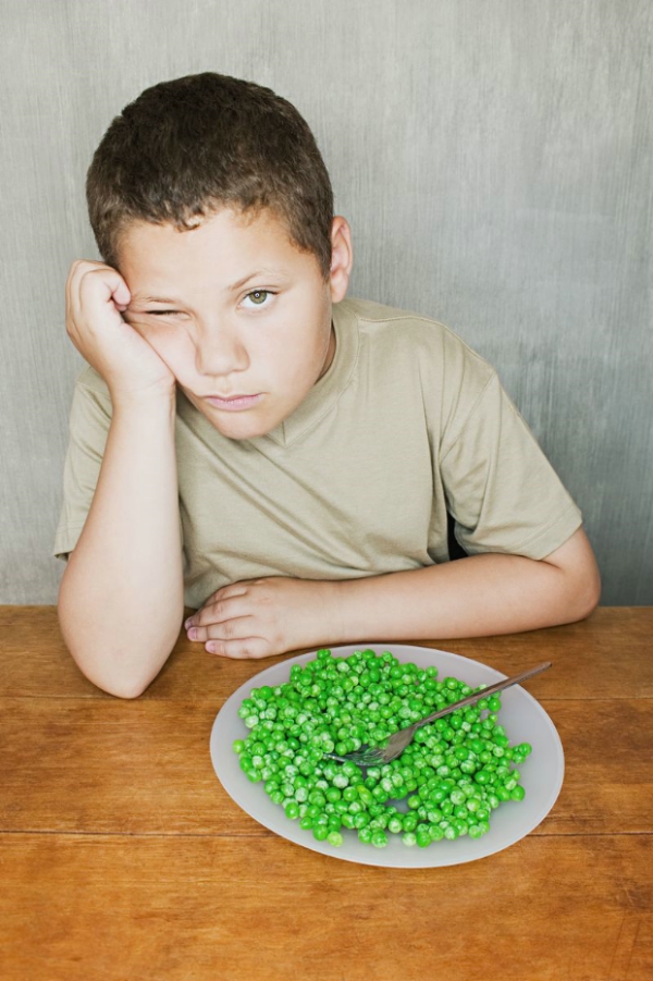 儿童饮食习惯图片-少年儿童图 叉子 粒颗 搞笑