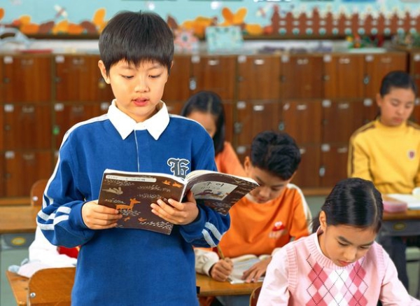小学教育图片-儿童图 朗读 同桌 书籍,儿童,小学教育