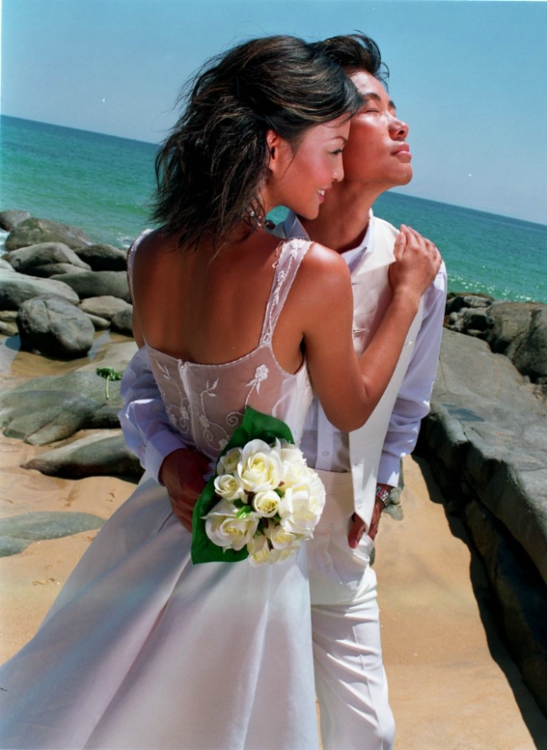 香港婚纱图片-婚纱写真图 晒黑的皮肤,婚纱写真